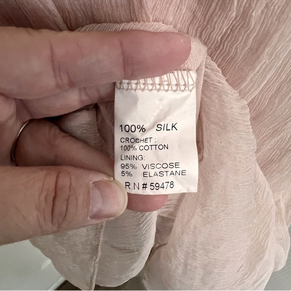 Bellambia Overlay Silk Top E4 - Picture 2 of 8